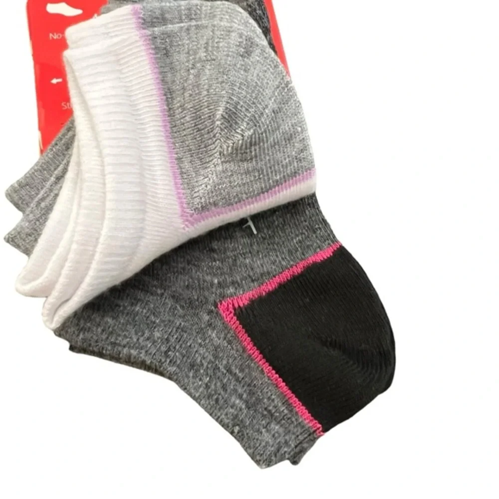NWT Women's No Show Socks 6 Pairs‎ Sock Size 9-11 / Shoe Size 5-11 Multicolor